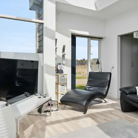 Hébergement de vacances Modern Summer House With Fantastic Skylight Slagelse