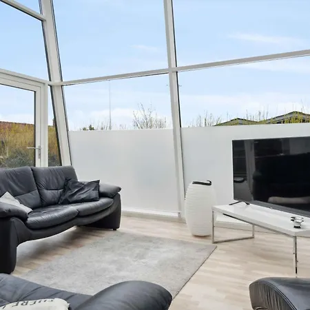 Дом отдыха Modern Summer House With Fantastic Skylight Слагельсе