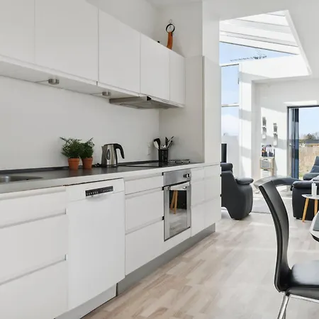 Дом отдыха Modern Summer House With Fantastic Skylight Слагельсе