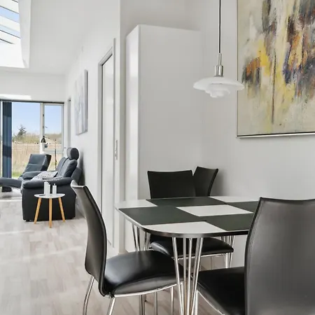 Дом отдыха Modern Summer House With Fantastic Skylight *